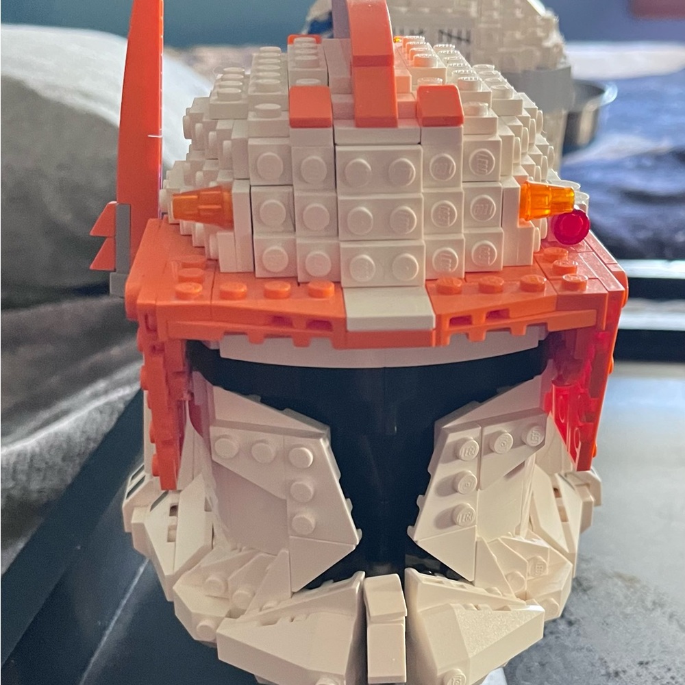 Commander Cody helmet Lego no box no instructions. All pieces there